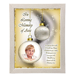 Christmas Remembrance Frame - Christmas Wreath & Photo